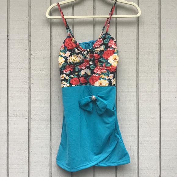 Dresses & Skirts - NWOT women’s vintage style dress